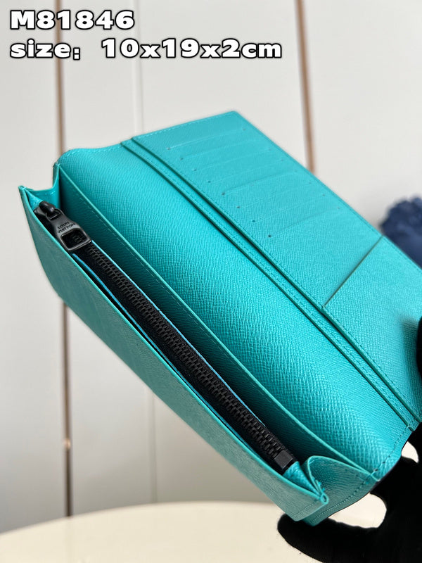 Alice Bags- Louis Vuittons  - 15981
