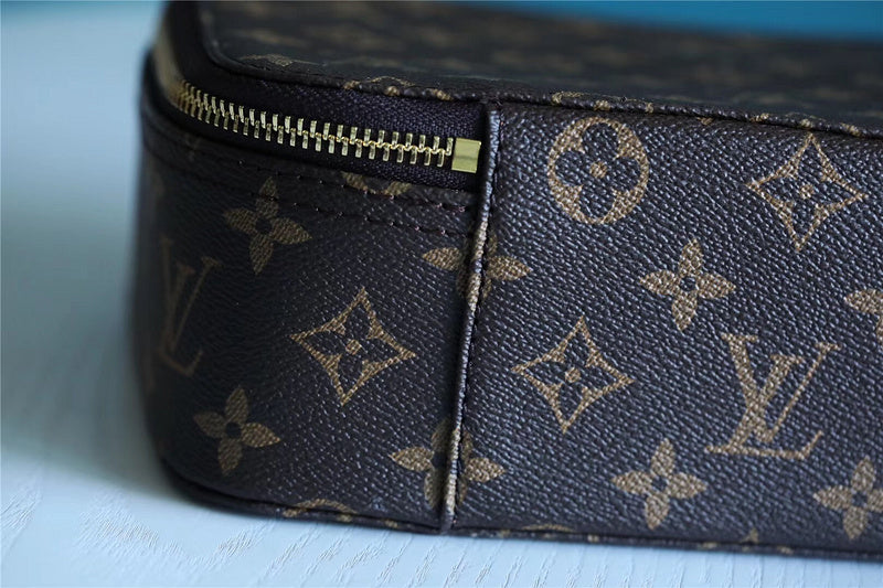 Alice bags - Louis Vuittons  - 9329