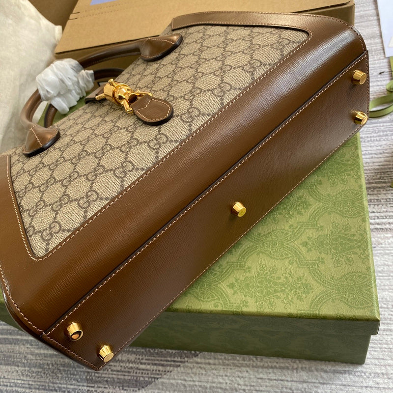 Gucci   Luxury Bags  1284
