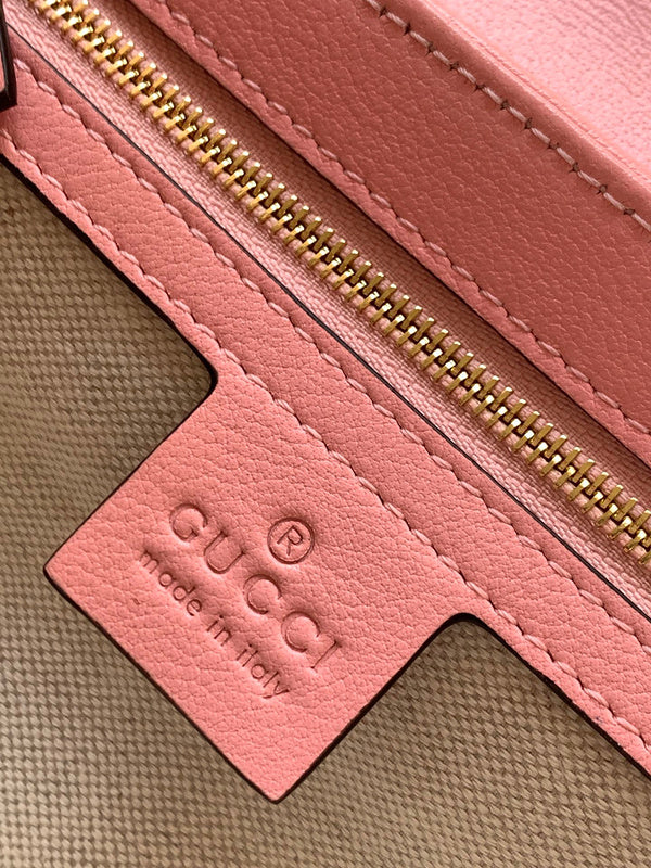 Gucci   Luxury Bags  1247