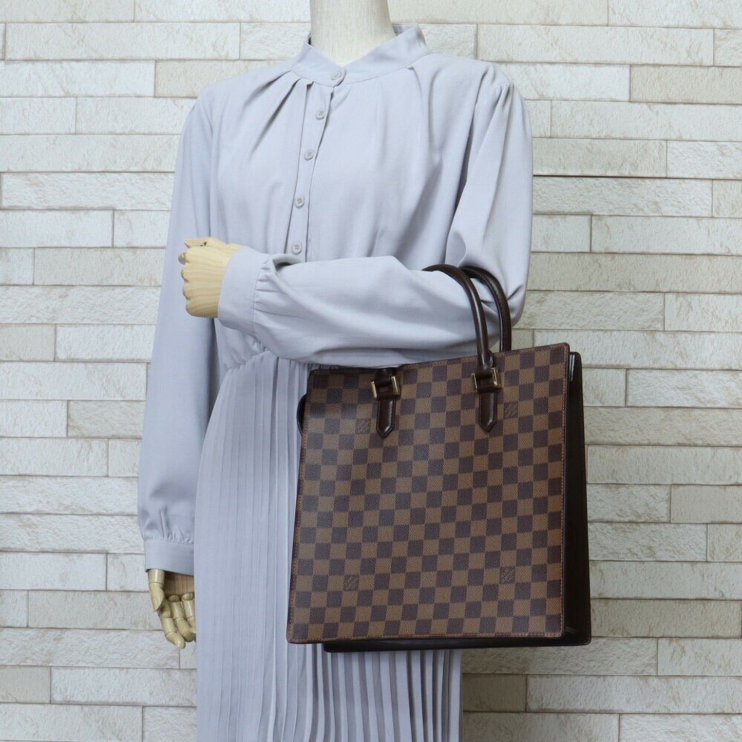 Louis Vuitton Damier  Damier Canvas Damier Canvas Handbag