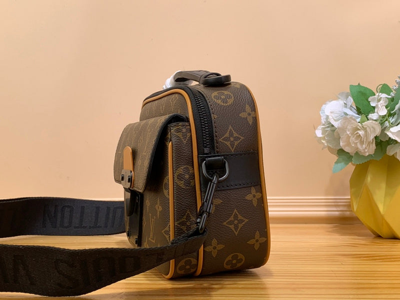 Alice bags - Louis Vuittons  - 15200