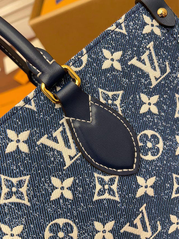 Alice Bags- Louis Vuittons  - 16514