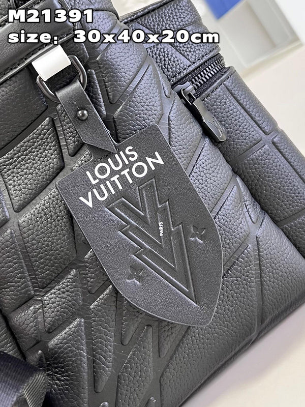 Alice Bags- Louis Vuittons  - 16006