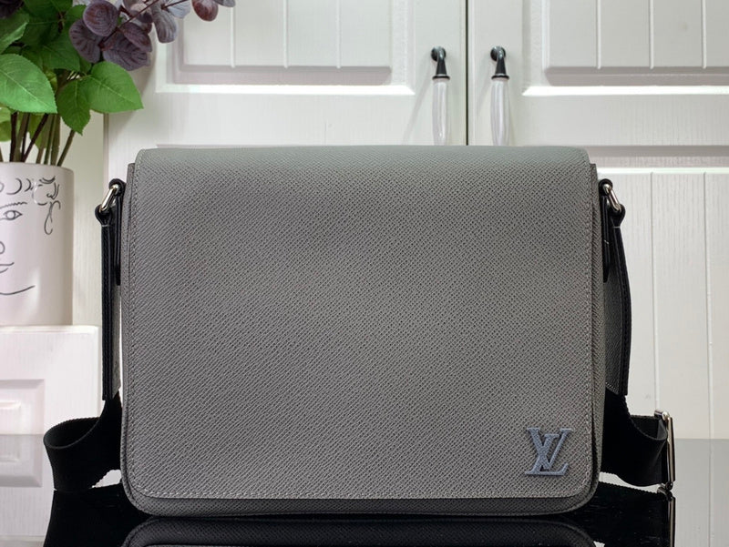 Alice Bags- Louis Vuittons  - 16213