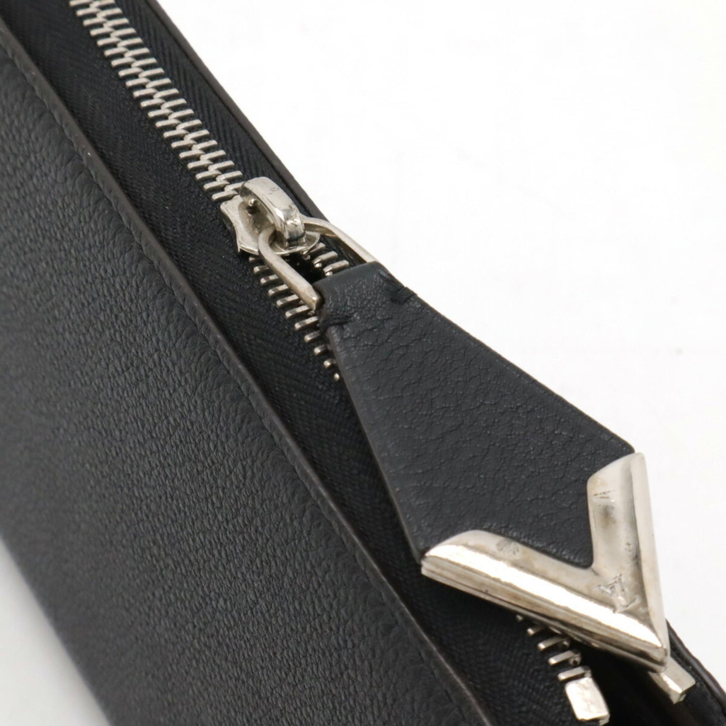 Louis Vuitton  Noir Veau Cachemire Leather Coin Purse/Coin Case