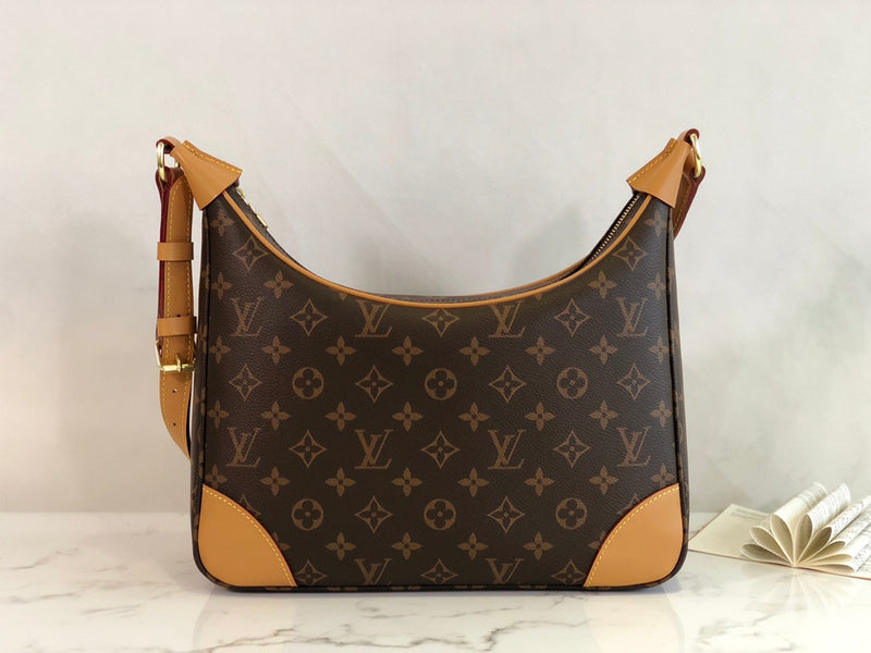 Alice Bags- Louis Vuittons  - 16064