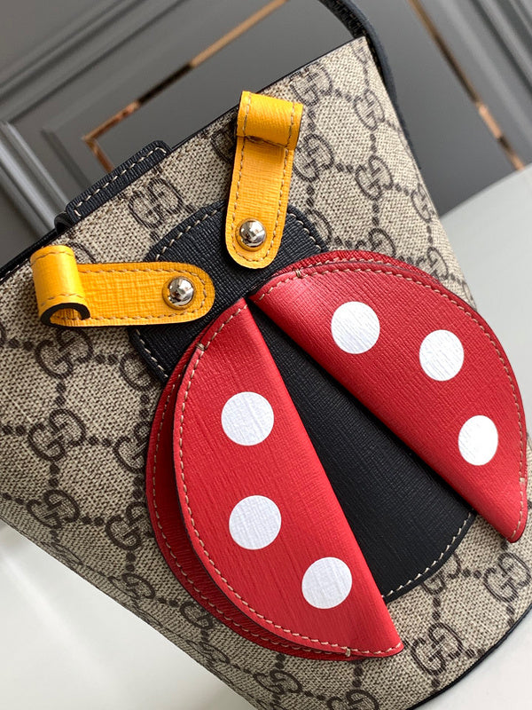 Gucci   Luxury Bags  979