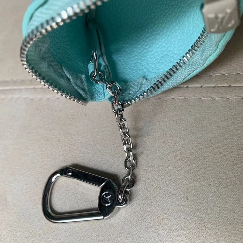 Alice Bags- Louis Vuittons  - 16374