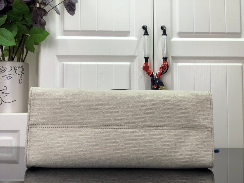 Alice Bags- Louis Vuittons  - 16503