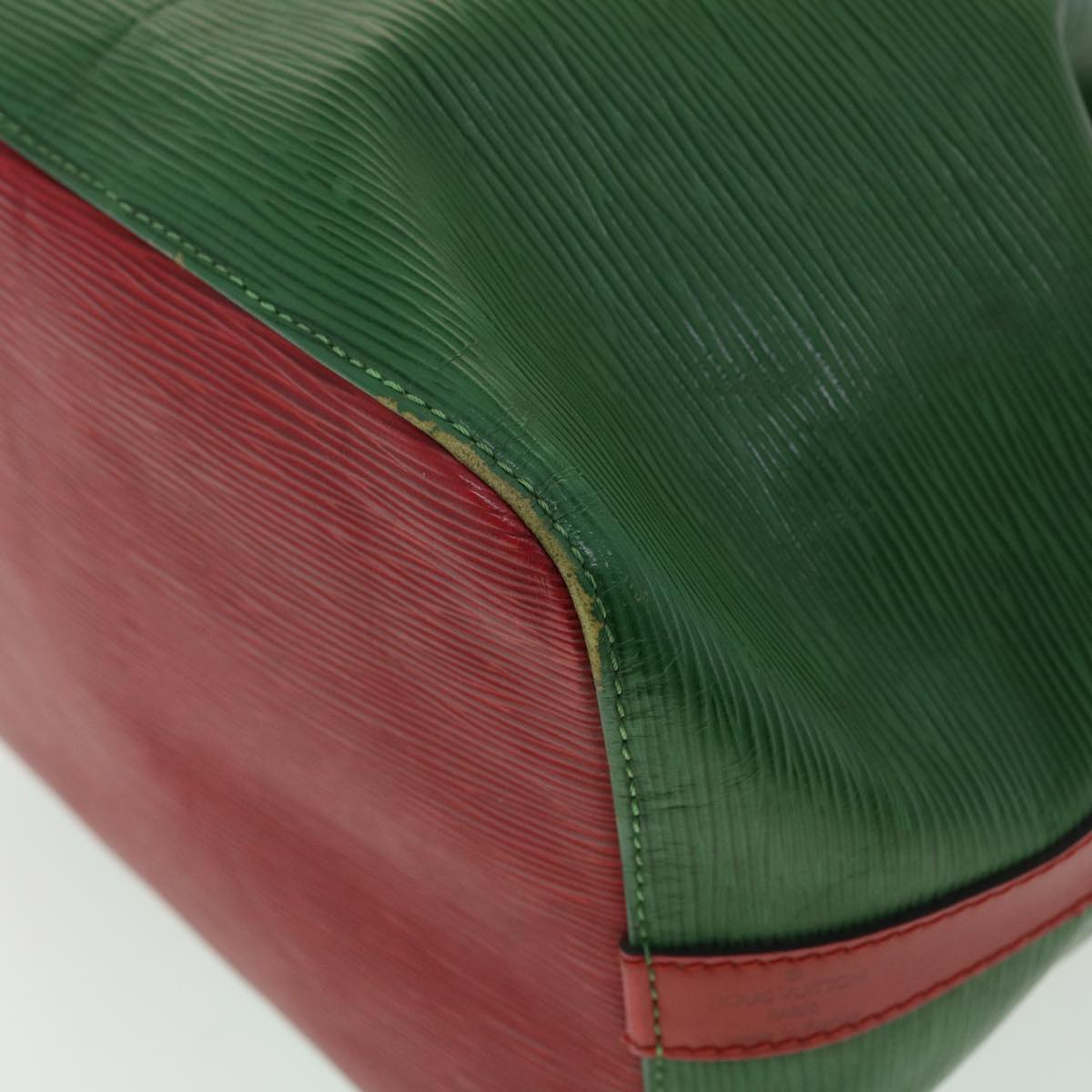 LOUIS VUITTON Epi Petit Noe Bicolor Shoulder Bag Green Red M44147 LV Auth ai476