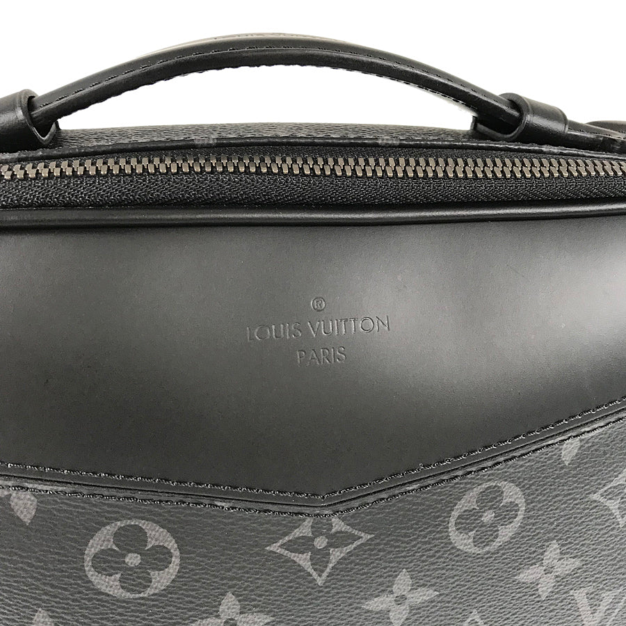 LOUIS VUITTON body bag