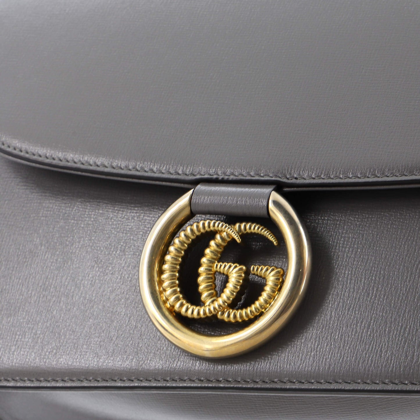 Gucci Gg Ring Shoulder Bag Leather
