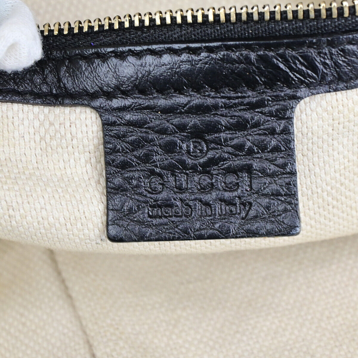 Gucci Gg Logo Soho Tassel Shoulder Tote