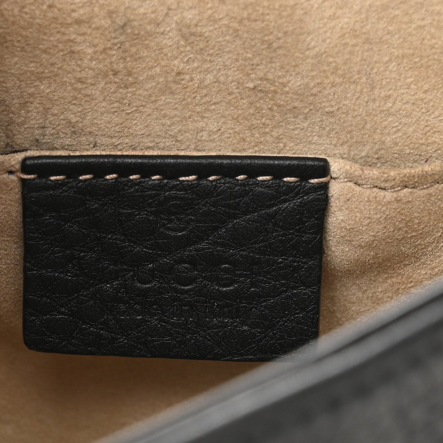 Gucci Pebbled Calfskin Small Chain