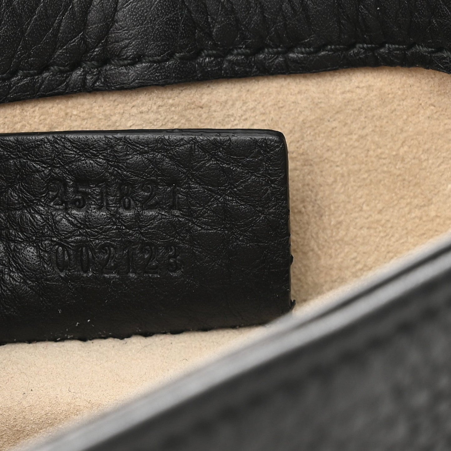 Gucci Pebbled Calfskin Small Chain