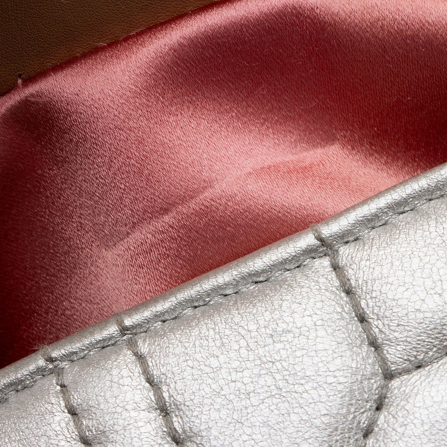 Gucci Metallic Matelasse Leather Pearl
