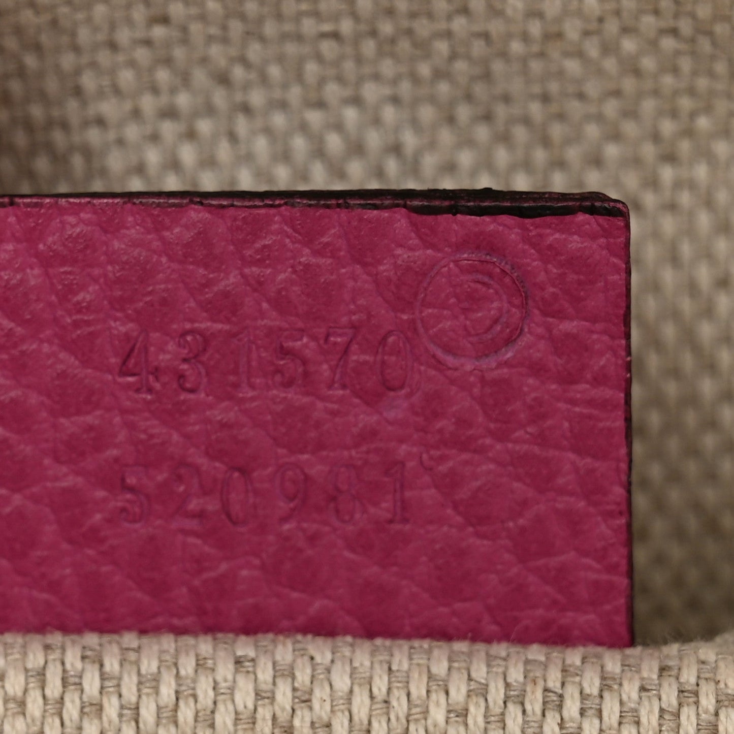 Gucci Pebbled Calfskin Soho Chain