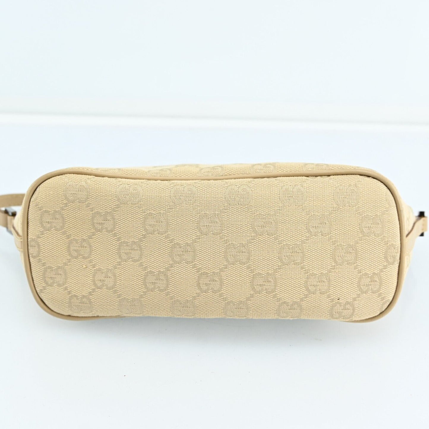Gucci Hand Bag Pouch Gg Canvas