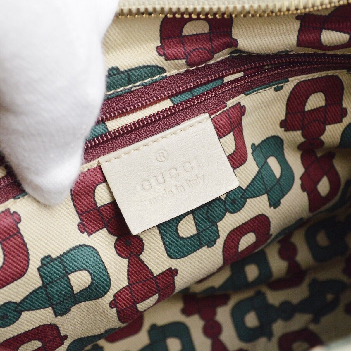 Gucci Off-White Gg Handbag