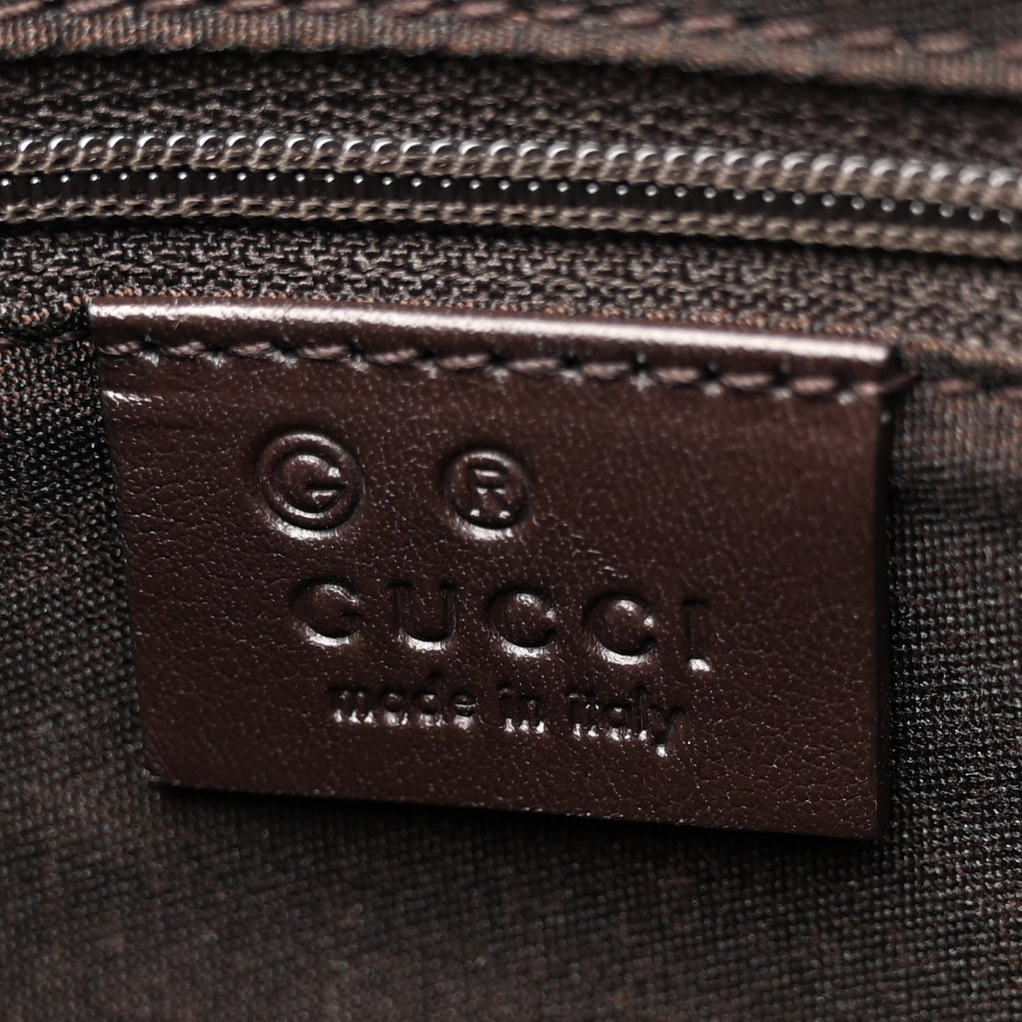 Gucci Gg Supreme Web Flat Messenger Bag