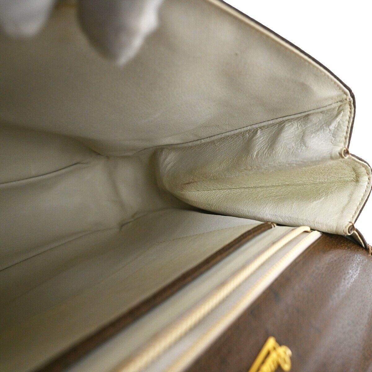 Gucci Logo Hand Bag Leather Brown Gold-