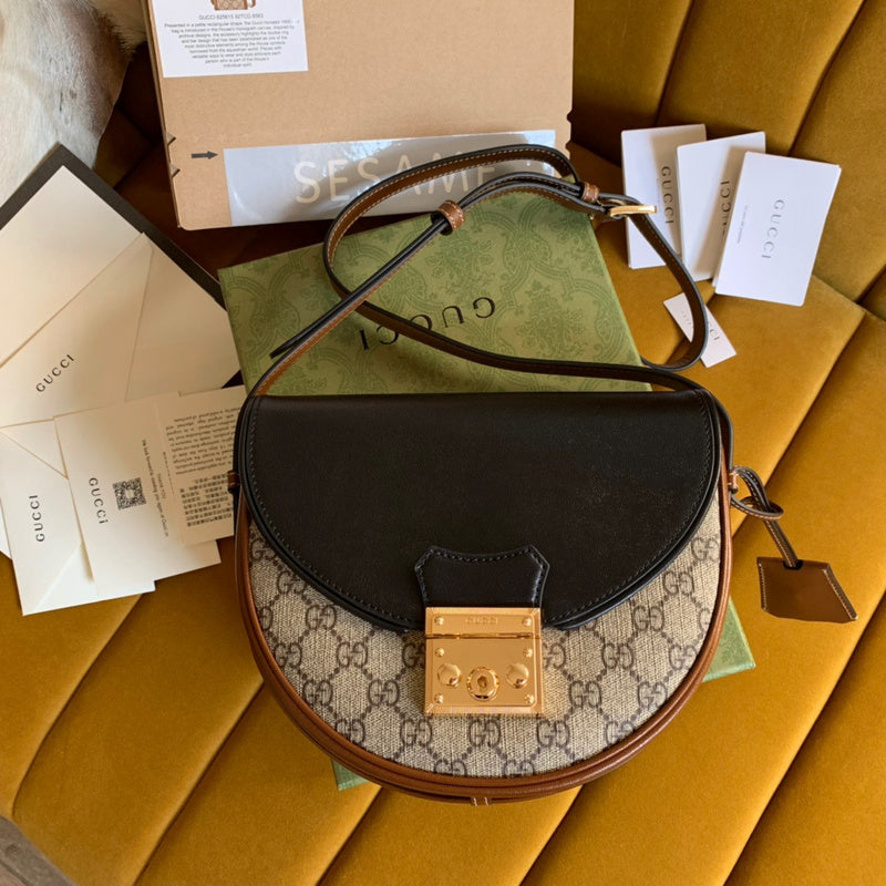 Gucci   Luxury Bags  1027