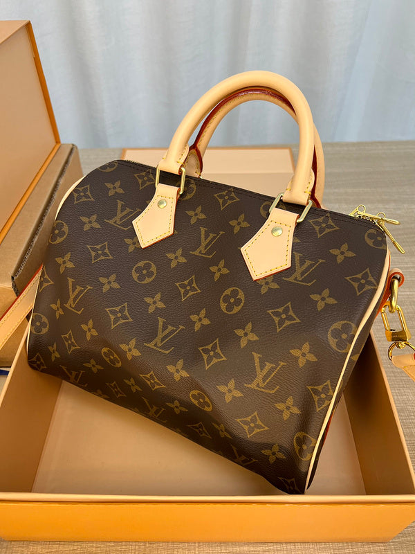 Alice bags- Louis Vuittons  - 16780
