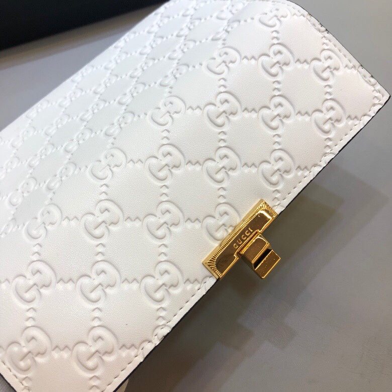 Gucci   Luxury Bags  1361
