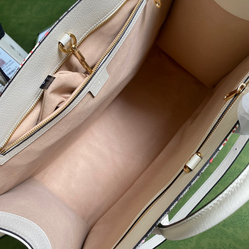 Gucci   Luxury Bags  995