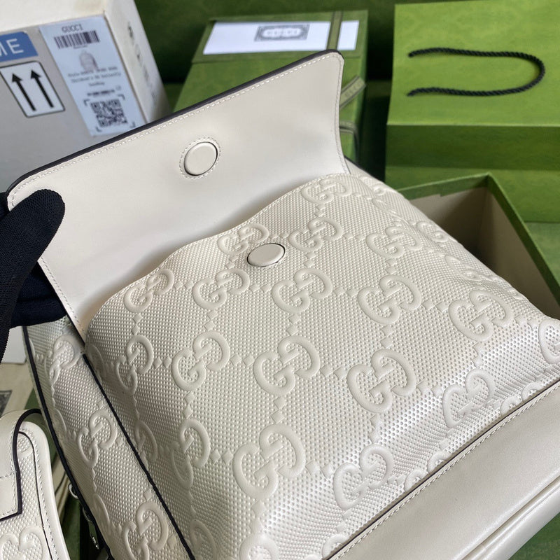 Gucci   Luxury Bags  998