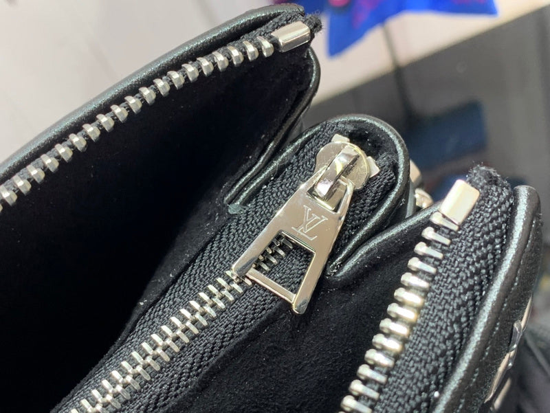 Alice Bags- Louis Vuittons  - 16387