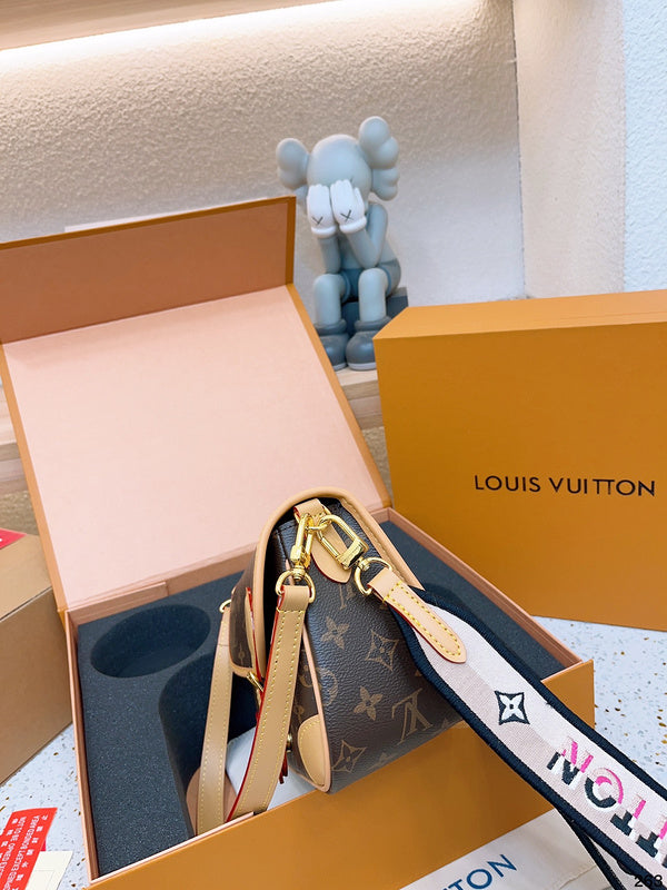 Alice bags - Louis Vuittons  - 14970