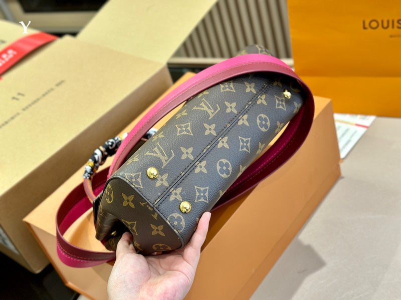 Alice bags - Louis Vuittons  - 14847