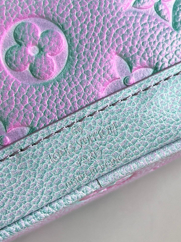 Alice Bags- Louis Vuittons  - 16466