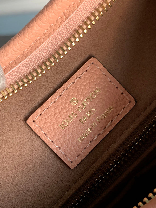 Alice Bags- Louis Vuittons  - 16033
