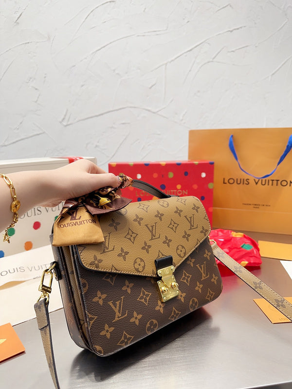 Alice bags - Louis Vuittons  - 15056