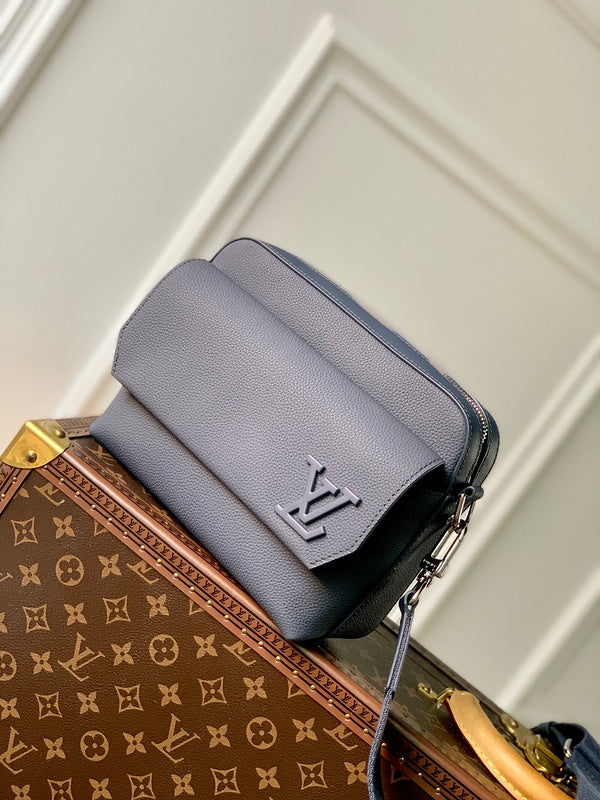 Alice bags - Louis Vuittons  - 15325