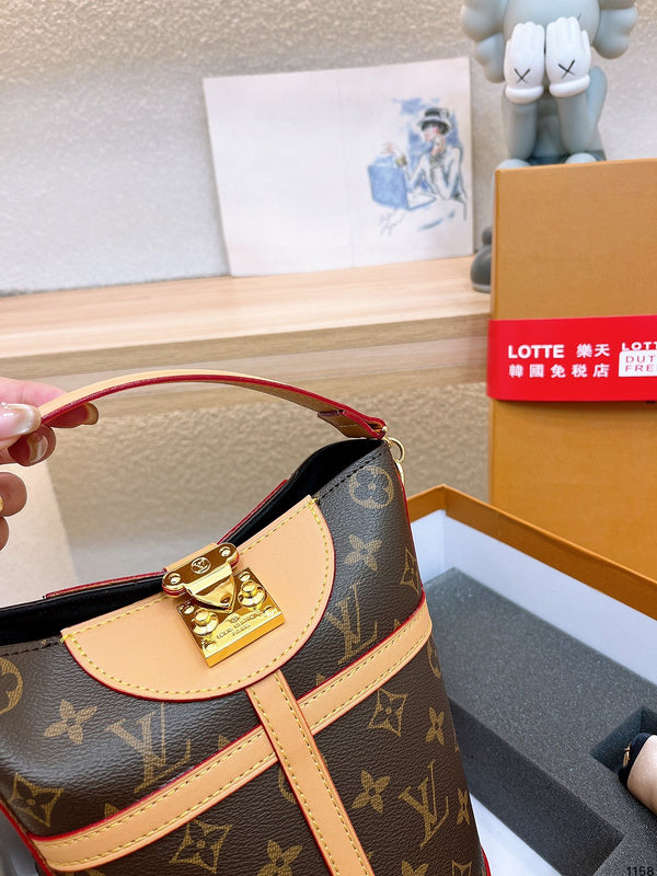 Alice bags - Louis Vuittons  - 15104