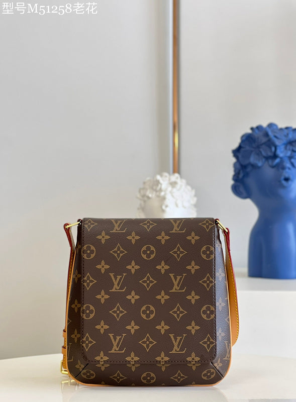 Alice Bags- Louis Vuittons  - 16414