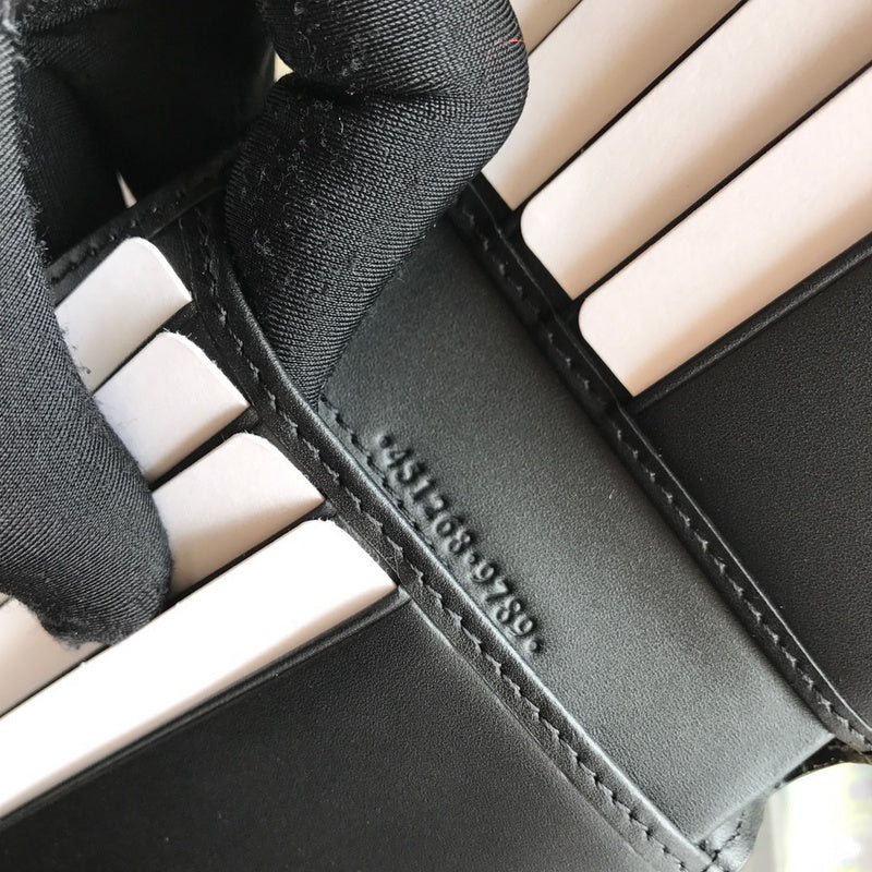 Gucci   Luxury Bags  919
