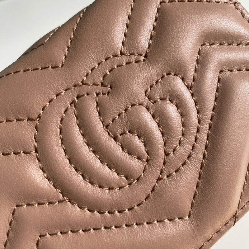 Gucci   Luxury Bags  933