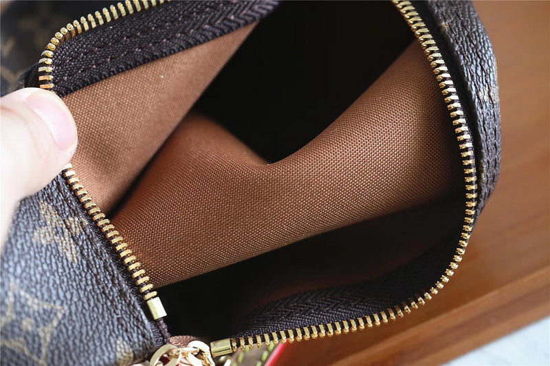 Alice bags - Louis Vuittons  - 7975