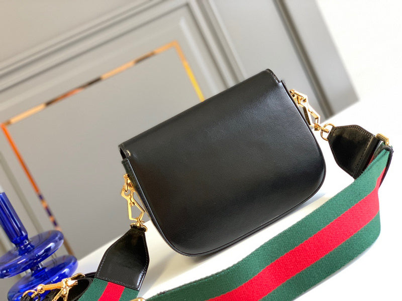 Gucci   Luxury Bags  1080