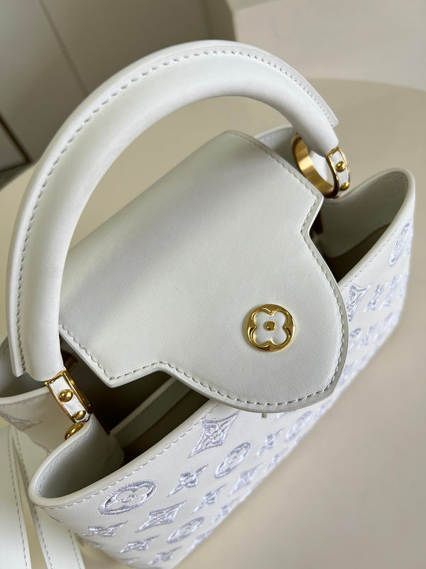 Alice Bags- Louis Vuittons  - 16120