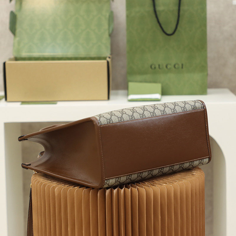 Gucci   Luxury Bags  986