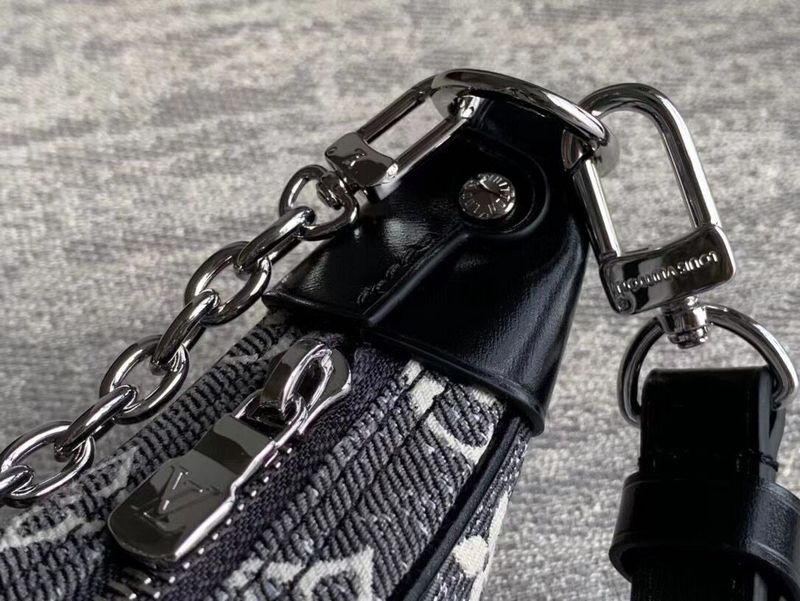 Alice Bags- Louis Vuittons  - 16024