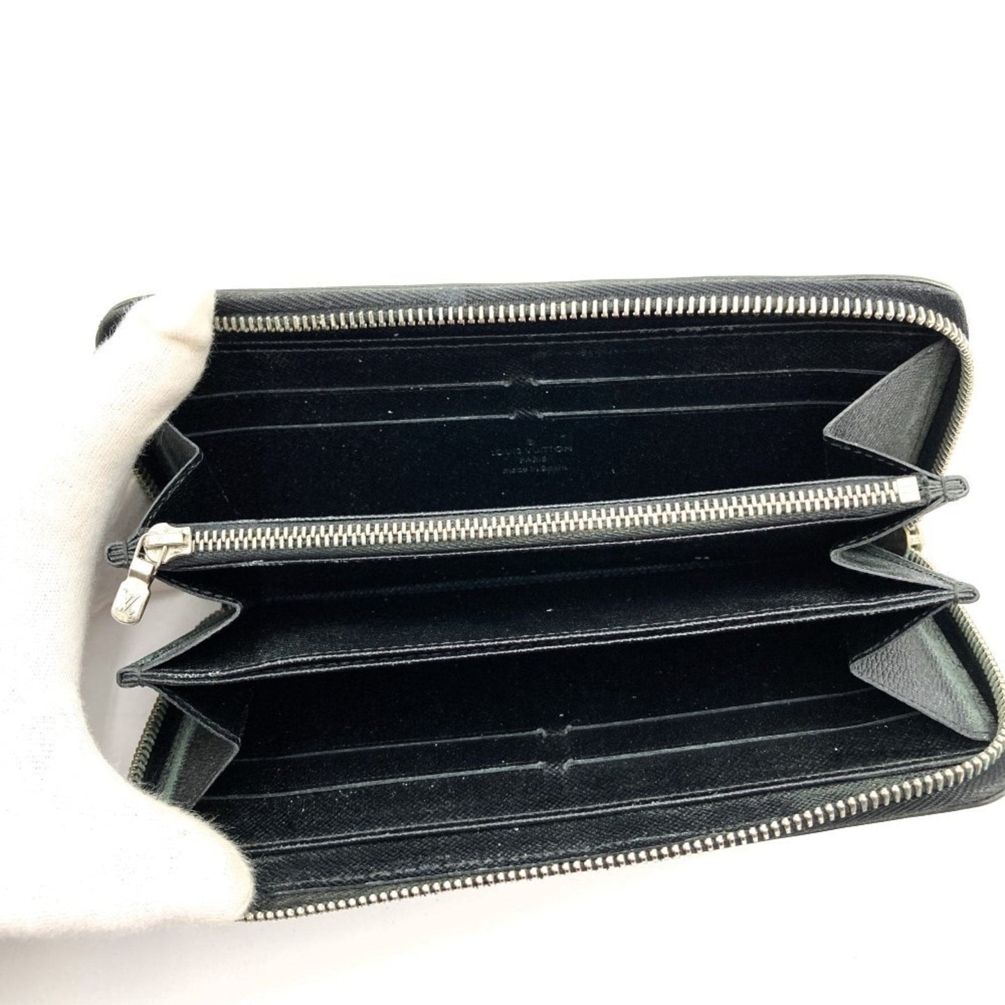 Louis Vuitton Epi  Epi Leather Long Wallet (Bi-Fold)