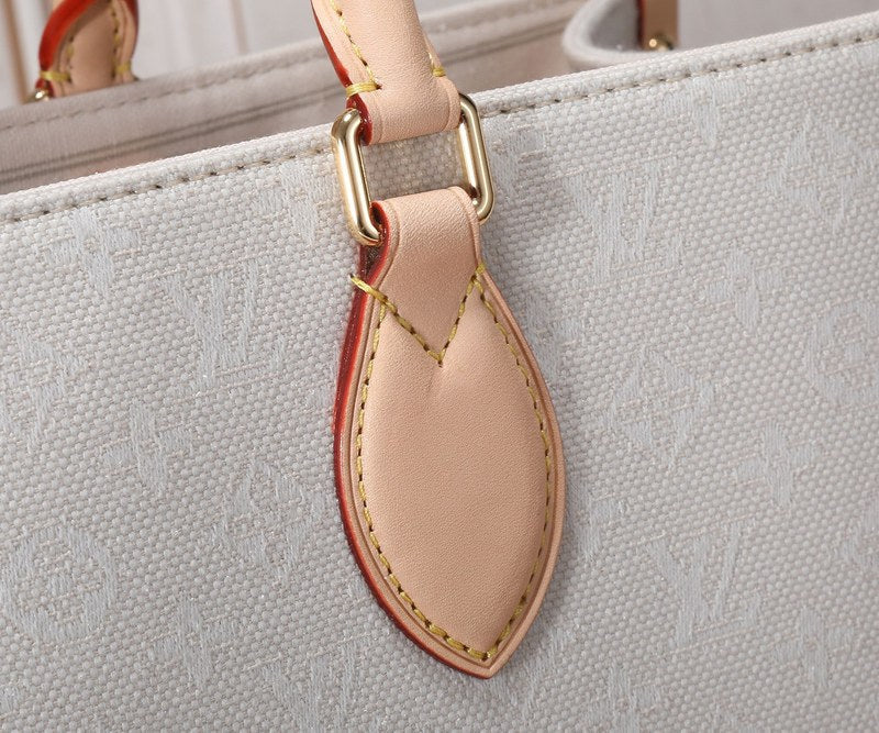 Alice Bags- Louis Vuittons  - 16522