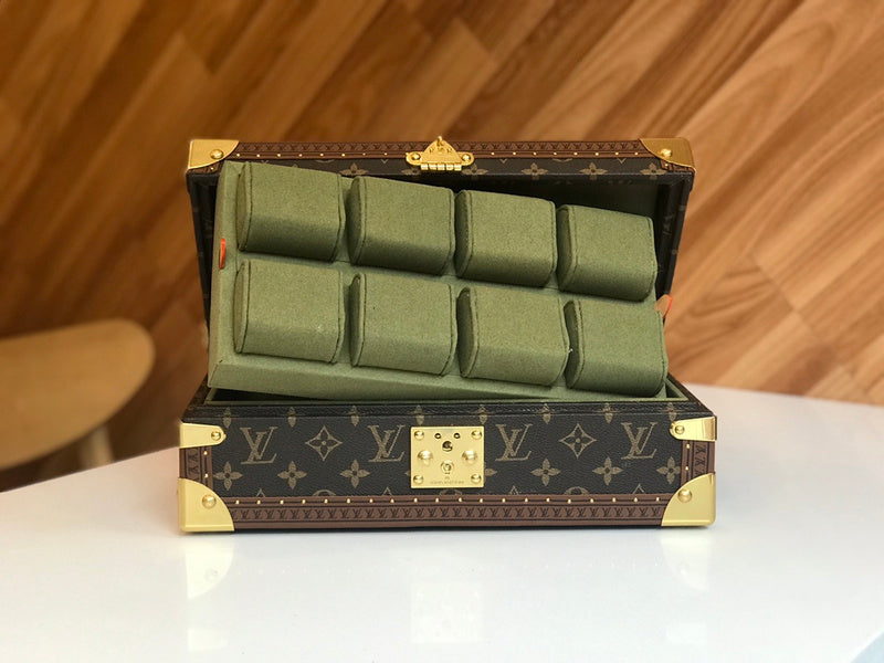 Alice Bags- Louis Vuittons  - 15998